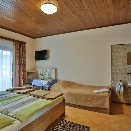 Bader Inn *