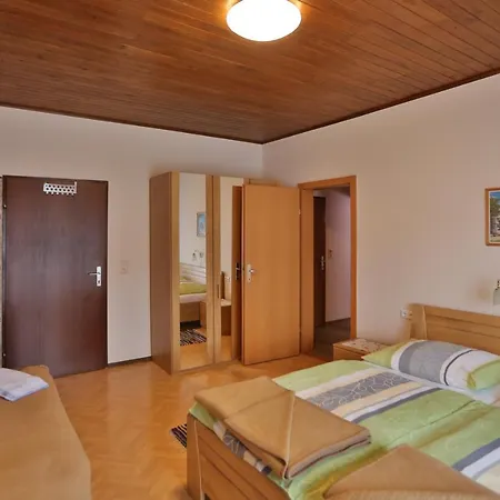 Bader Han/Misafirhane Deutsch Goritz